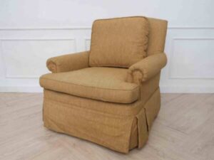 Chair with armrests, wooden frame, fabric seat, and spring base. No.A 05_UFY4I4Q0QV