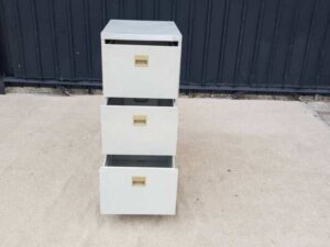 Steel filing cabinet, 3 drawers, LEECO brand, small handle._UQ7QFJRM84