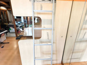 Children's bunk bed S.B.Furniture + sealy posturepedic mattress 3 and a half feet_UQ8I3C8467