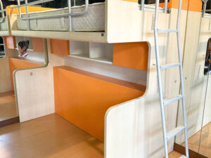 Children's bunk bed S.B.Furniture + sealy posturepedic mattress 3 and a half feet_UQ8I3C8467