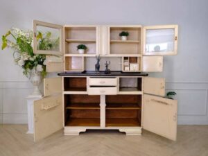 Kitchen cabinets, wooden frame, cream color, European workmanship, sourced from Germany._V0H5K3901I