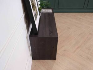 Bookshelf, black and white, wooden frame._VUFISFIZR2