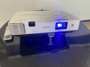 Projector EPSON brand, model EB-1930