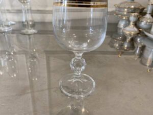 Platinum gold wine glass