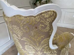 Single-seat Louis-style wooden chair with yellow fabric cushion_WHODFSSL3N
