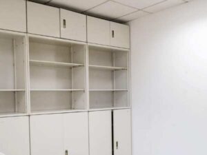 Okamura steel filing cabinet, tall, 4 doors, 3 shelves._XCI6UVWF5U