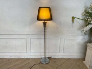 Floor lamp with iron base