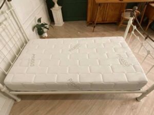 3.5 foot bed, steel frame with 3.5 foot mattress, PICASSO COMFORT brand, FLEX model._XKQBT2LJRC