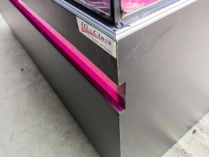 Retail Glass Display Showcase with Tiered Shelves and Pink–Black LED Lighting