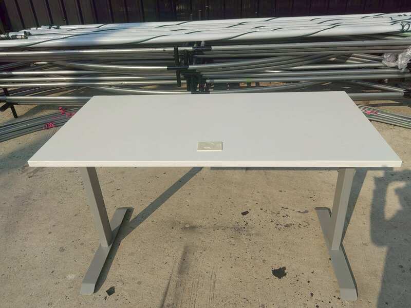 Work desk, white wood top, gray steel legs, 130 cm (21)
