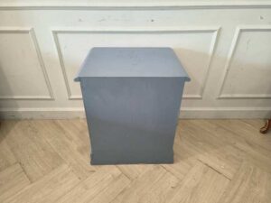 Classic Gray 3-Drawer Bedside Table