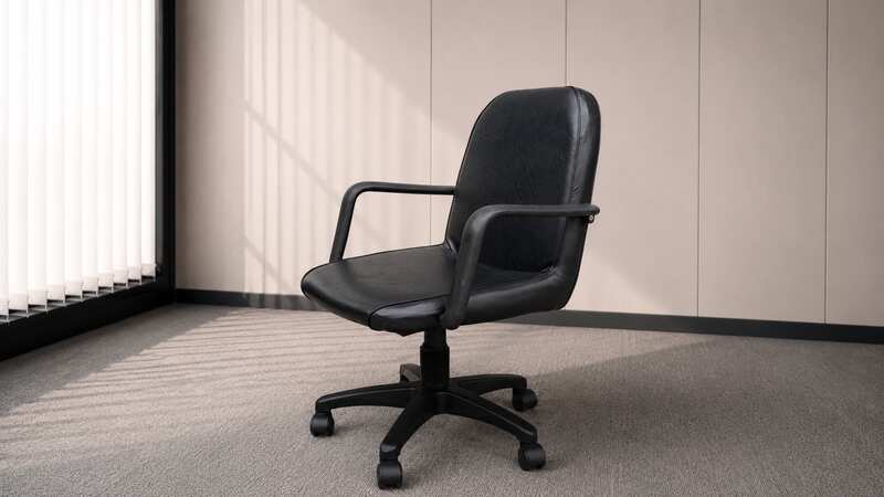 Office chair with wheels, leather backrest and seat, black._YHC3H4EB6H