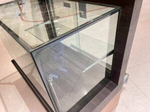 Jewelry display case with 2 drawers, Jewelry display case with 1 drawer (4)