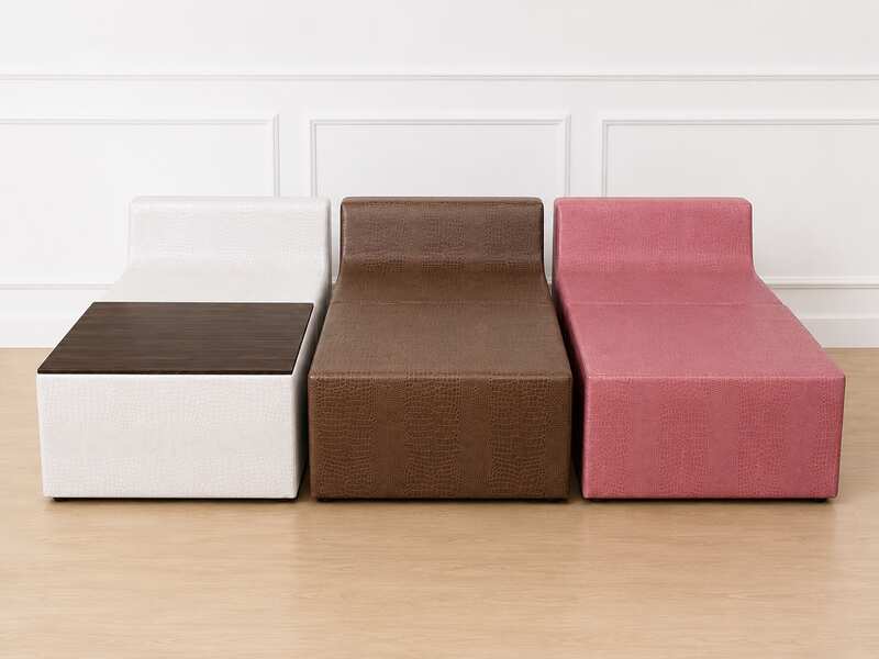 Leather chair and table_ZYG33X70OD