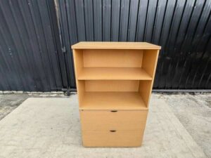 Storage cabinet with 2 drawers