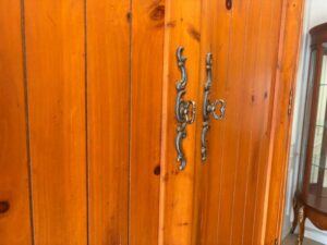 Wooden wardrobe with 2 doors and 2 drawers (1)