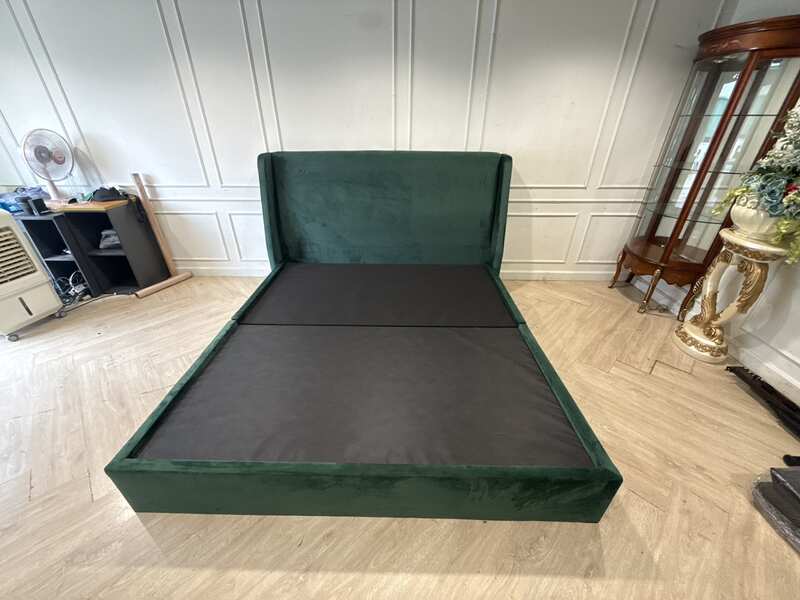 Green 6-foot bed