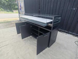 Glass display case, jewelry case with 3 doors and 3 shelves.