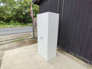 White 2-door cabinet **Brand new, unused**
