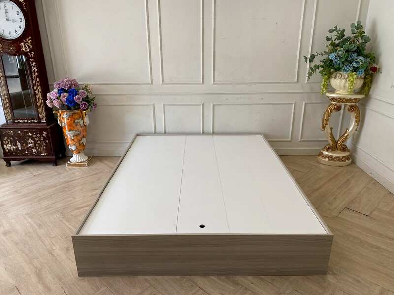 5-foot wooden bed, gray_WU47Z475DH