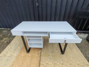 White desk with black metal legs, 1 drawer