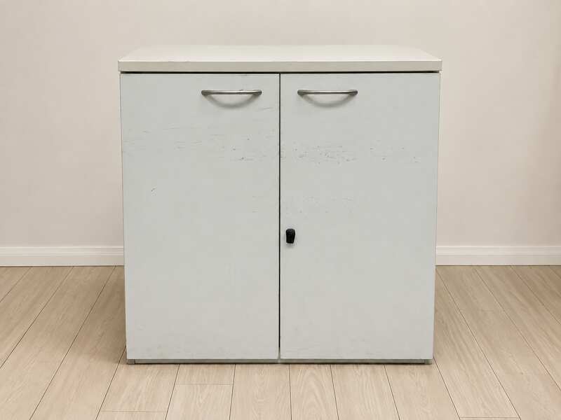 White 2-Door Office Cabinet Logiga(17)