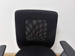 Adjustable black fabric office chair (2)