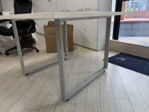 Office desk with metal legs and white wooden top (1)