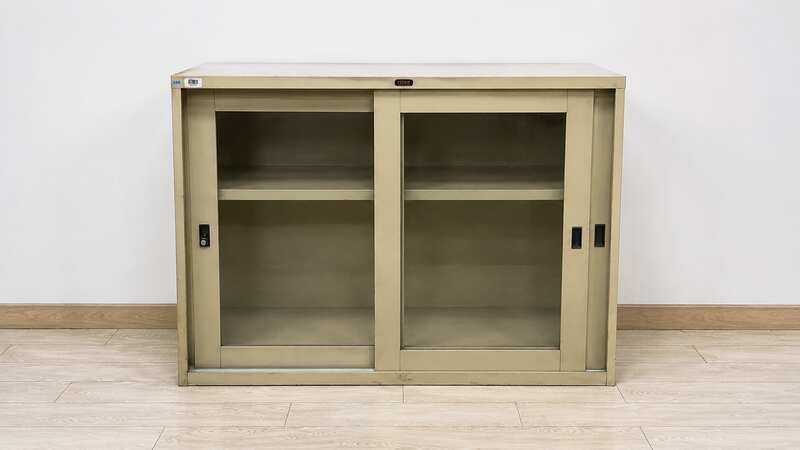 Cream-colored steel cabinet with sliding glass doors – Furnine brand (4)